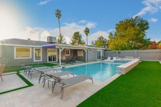 Sunsets on 11th by AvantStay Resort-Style Pool Hot Tub Game Room - Phoenix - 9