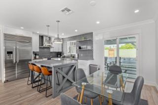 Sunsets on 11th by AvantStay Resort-Style Pool Hot Tub Game Room - Phoenix - 3