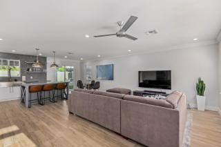 Sunsets on 11th by AvantStay Resort-Style Pool Hot Tub Game Room - Phoenix - 1