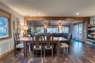 Washoe Way by AvantStay Luxury Tahoe Retreat A Location w Beach Access - Tahoe City - 2