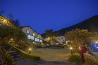Yangpyeong fiore spa pension - Yangpyeong - 9