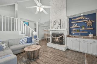 Walk to Blue Mountain Beach, Private Pool, Hot Tub 30A Sea-Renity by AvantStay - Santa Rosa Beach - 2