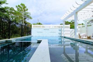 The Flying Pig by AvantStay Private Pool EV Charger Blue Mountain Luxury - Santa Rosa Beach - 0