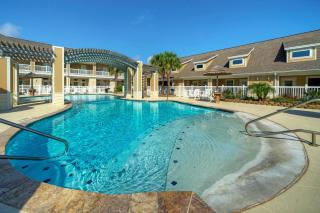 The Beautiful Place by AvantStay Mins to Beach Family-Friendly Pool - 0
