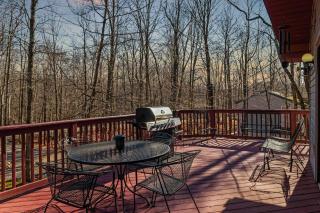 Mountain Magic by AvantStay Firepit Game Room - Pool Table Foosball - Gouldsboro - 7