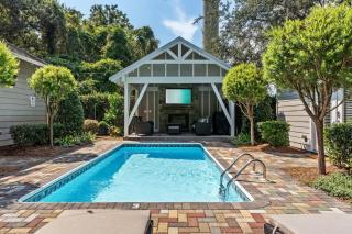 Honey Bee Bungalows by AvantStay Boat Friendly Pool Access - Destin - 0