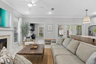 Honey Bee Bungalows by AvantStay Boat Friendly Pool Access - Destin - 4