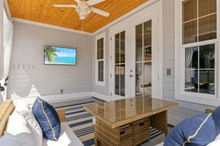 Chic Shack by AvantStay Private Pool Walk to Beach Sleeps 13 - Panama City Beach - 7