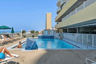Bahama Breeze by AvantStay Gulf Front 2 Pools Beach Chairs Included - Panama City Beach - 4