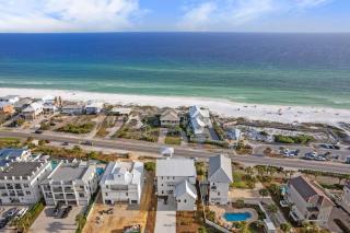 30A Beach Getaway by AvantStay Gulf Views Pool Golf Cart Bonfires - Santa Rosa Beach - 5