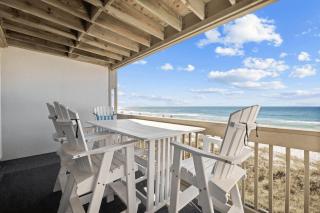 Blue Marlin by AvantStay Beachfront w Views Pool Access Beach Chairs - Panama City Beach - 0