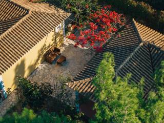 Ilyessa Cottages - Meson Yerakarion - 6
