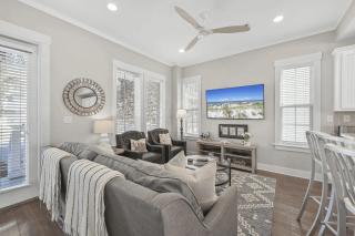 30A Emerald Waters by AvantStay Pool Bikes Bonfires - Panama City Beach - 5
