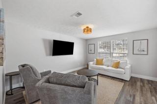 1 Block to Beach Private Pool Fire Pit Bonfires G By The Sea by AvantStay - Panama City Beach - 5