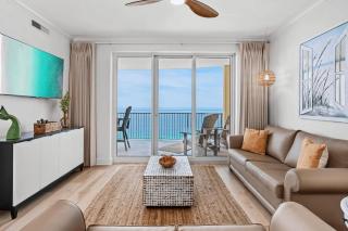 Coastal Hippy Chic by AvantStay Oceanfront 2 Pools Beach Chairs Incl. - Panama City Beach - 0