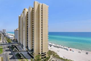 Coastal Hippy Chic by AvantStay Oceanfront 2 Pools Beach Chairs Incl. - Panama City Beach - 9