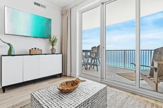 Coastal Hippy Chic by AvantStay Oceanfront 2 Pools Beach Chairs Incl. - Panama City Beach - 4
