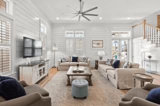 30A Aqua Vista by AvantStay Golf Cart Included Pool Acess Walk to Beach - Santa Rosa Beach - 5