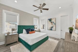 Sunlight Coast by AvantStay Sleeps 28 Pool Gulf View Golf Cart - Santa Rosa Beach - 2