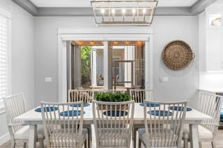 Cabana Blue by AvantStay Walk to Beach Golf CartBikes Included Pool Access - 3