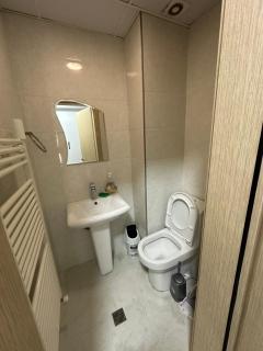 Dominos Apartments - Skopje - 8