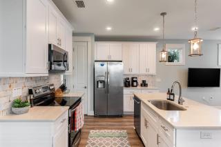 Gulf Coast Gem by AvantStay 3 blocks to Beach Town Plaza Community Pool - Santa Rosa Beach - 1