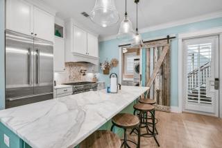 Beach Bike Cottage by AvantStay Walk to Beach Resort Pool - Rosemary Beach - 3