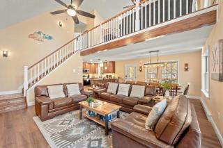 Stephen Way by AvantStay Hot Tub Game Room Albrightsville - Albrightsville - 0