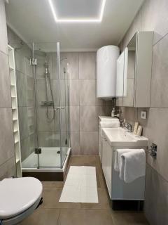 Hot Tub Lodge bei Move2Stay - Thaur - 7
