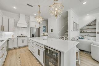Newly Built Walk to Dune Allen Beach Pool 30A Ocean Pearl by AvantStay - Santa Rosa Beach - 3