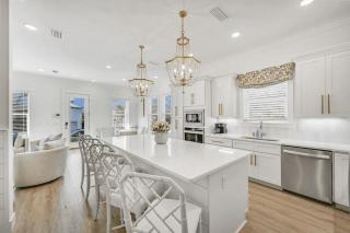 Newly Built Walk to Dune Allen Beach Pool 30A Ocean Pearl by AvantStay - Santa Rosa Beach - 9