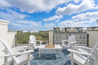 Emerald Paradise 2 blocks to Beach Rooftop Patio Pool Access Sleeps 10 - Santa Rosa Beach - 0