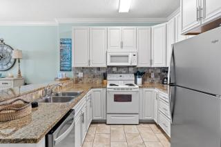 Beachfront Access 2 Pools Beach Service w Chairs Emerald Isle Resort 1308 - Panama City Beach - 2