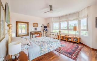 5 Bedroom Awesome Home In Reus - 6