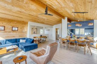 Cove Keep by AvantStay Stunning Ocean Views Designed for Groups - Arch Cape - 2