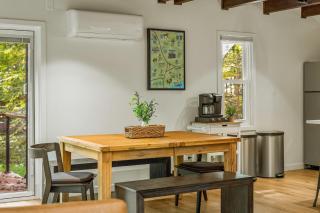 Somerset Lodge by AvantStay Hot Tub Lake Access Community Amenities - East Stroudsburg - 6