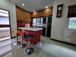 Modern private home in quiet gated community - 8