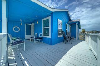 Port A Cottage by AvantStay Private Patio Deck Designed for Groups - 8