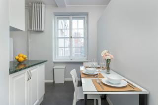 Jasny Apartament z Parkingiem Główne Miasto w Gdańsku by Noclegi Renters - Danzig - 5