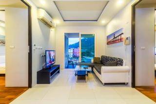 Heaven Lagoon Condo by Lofty - 9