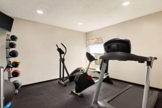 Days Inn by Wyndham Hillsboro - Hillsboro - 4