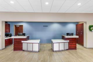 Quality Inn & Suites Columbus - Columbus - 7