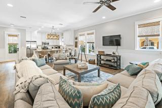 30A Sugar Sands by AvantStay Seacrest Beach Resort Pool - Panama City Beach - 5
