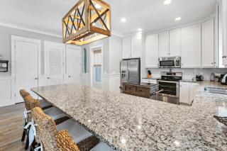 30A Sugar Sands by AvantStay Seacrest Beach Resort Pool - Panama City Beach - 3