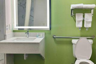 Quality Inn Sulphur - Lake Charles - 4