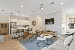Good Day Sunshine by AvantStay Sleeps 16 Pool Private Beach Access - Rosemary Beach - 5