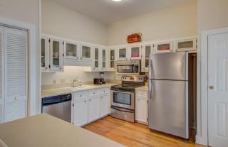 75 Grand Pavilion by AvantStay Steps from Beach 2 Community Pools - Isle of Palms - 6