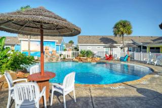 Coastal Vibe by AvantStay Sunset at the Pool and Playscape - Port Aransas - 0
