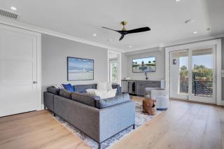3 47th Avenue by AvantStay Oceanfront Private Pool View - Isle of Palms - 1