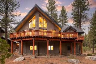 Coyote Moon by AvantStay Cabin WSauna Mins from DT Truckee NorthStar - Truckee - 0